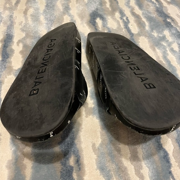 Balenciaga logo slides - Picture 2 of 4